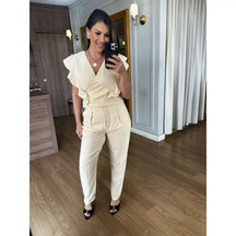 CALÇA RETA COM PREGAS